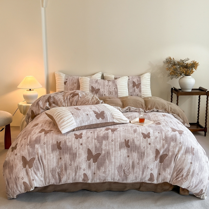 91家纺网 家纺一手货源 找家纺 子曰 2025新款浮雕轻法式复古ins小清新风雕花牛奶绒四件套 醉蝴蝶-咖