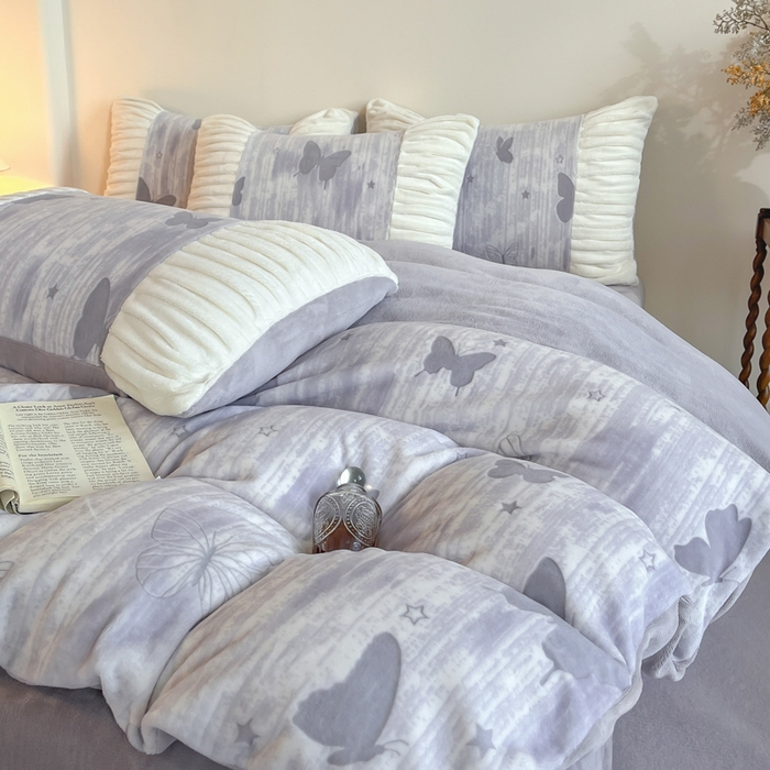 91家纺网 家纺一手货源 找家纺 子曰 2025新款浮雕轻法式复古ins小清新风雕花牛奶绒四件套 醉蝴蝶-灰