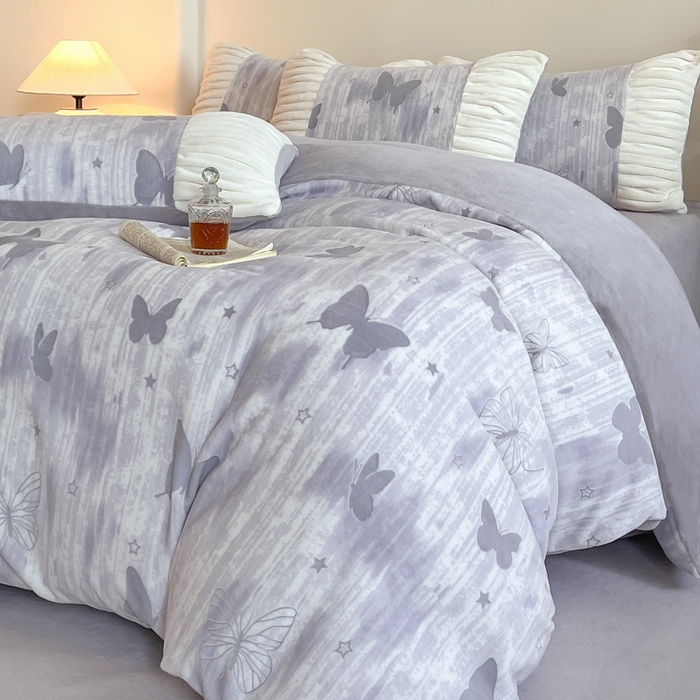 91家纺网 家纺一手货源 找家纺 子曰 2025新款浮雕轻法式复古ins小清新风雕花牛奶绒四件套 醉蝴蝶-灰