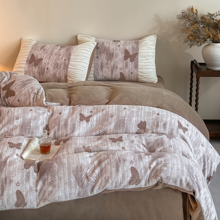 91家纺网 家纺一手货源 找家纺 子曰 2025新款浮雕轻法式复古ins小清新风雕花牛奶绒四件套 醉蝴蝶-咖