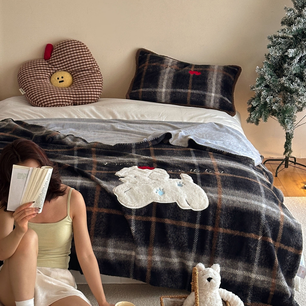 91家纺网 家纺一手货源 找家纺 宇航家纺 2025新款美拉德色系仿羊毛绒牛奶绒毛毯盖毯办公毯 盖毯-福宝小狗