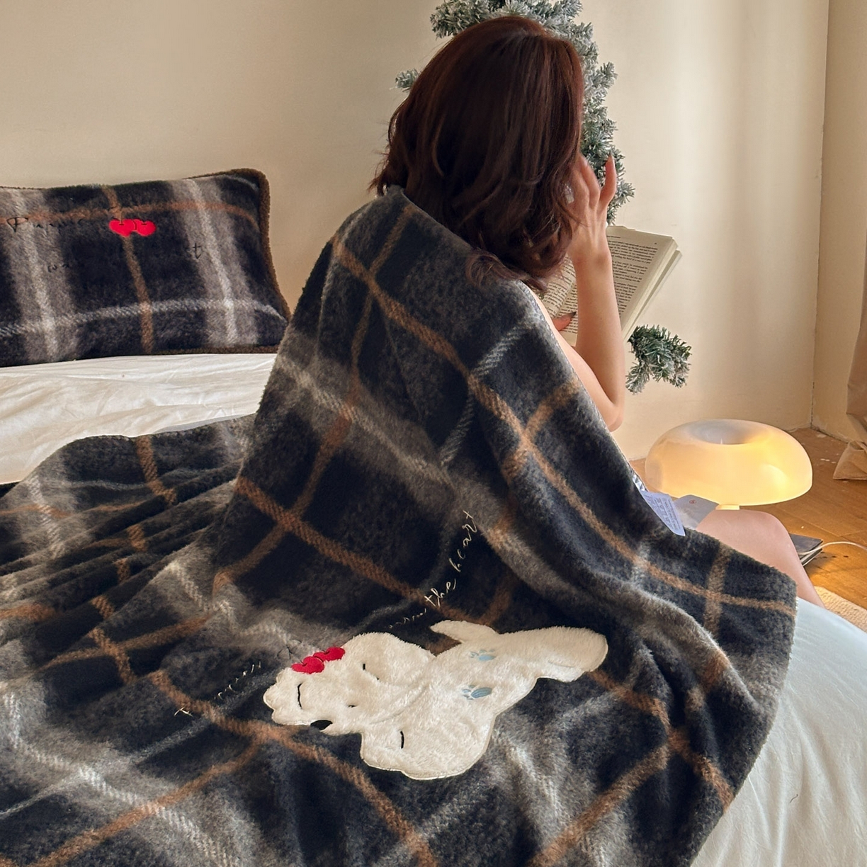 91家纺网 家纺一手货源 找家纺 宇航家纺 2025新款美拉德色系仿羊毛绒牛奶绒毛毯盖毯办公毯 盖毯-福宝小狗