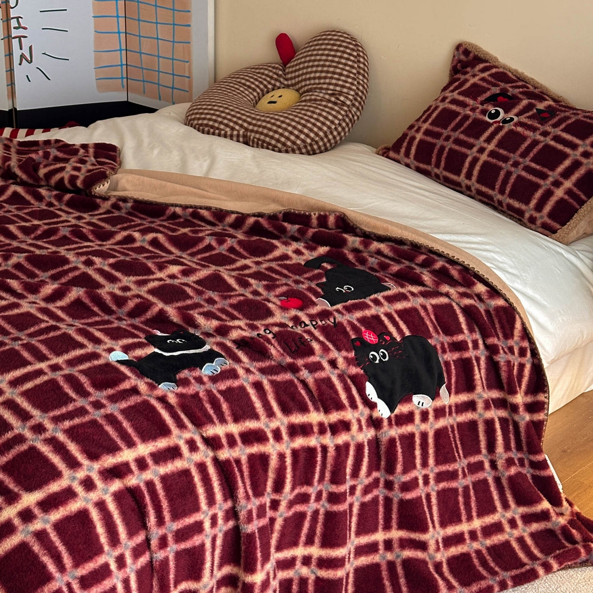 91家纺网 家纺一手货源 找家纺 宇航家纺 2025新款美拉德色系仿羊毛绒牛奶绒毛毯盖毯办公毯 盖毯-三只小猫