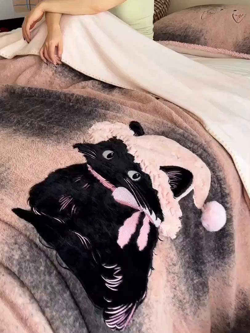 91家纺网 家纺一手货源 找家纺 宇航家纺 2025新款美拉德色系仿羊毛绒牛奶绒毛毯盖毯办公毯 盖毯-呆萌猫咪