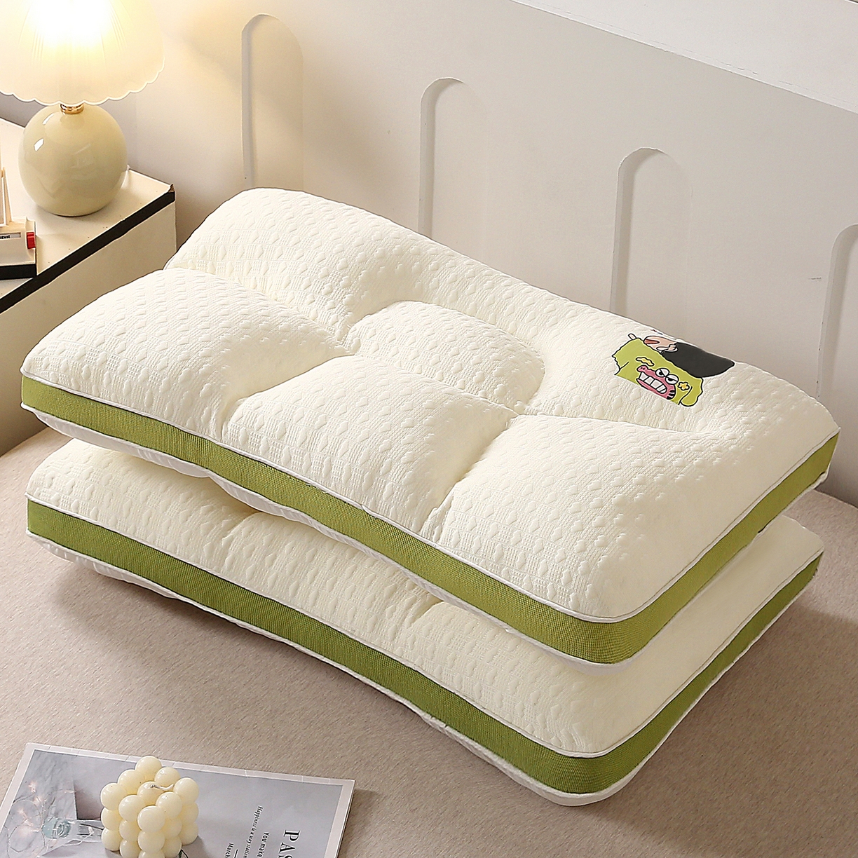 91家纺网 家纺一手货源 找家纺 （总）珍贝家纺 2025新款小新同学亲子护颈枕枕头枕芯-蜡笔小新