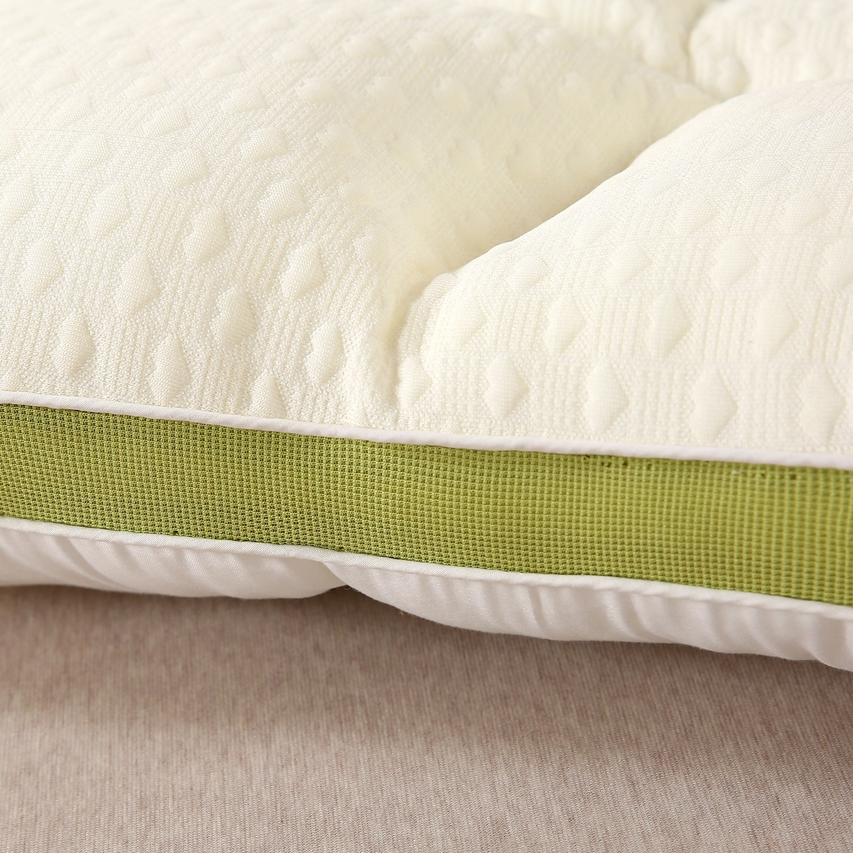 91家纺网 家纺一手货源 找家纺 （总）珍贝家纺 2025新款小新同学亲子护颈枕枕头枕芯-蜡笔小新