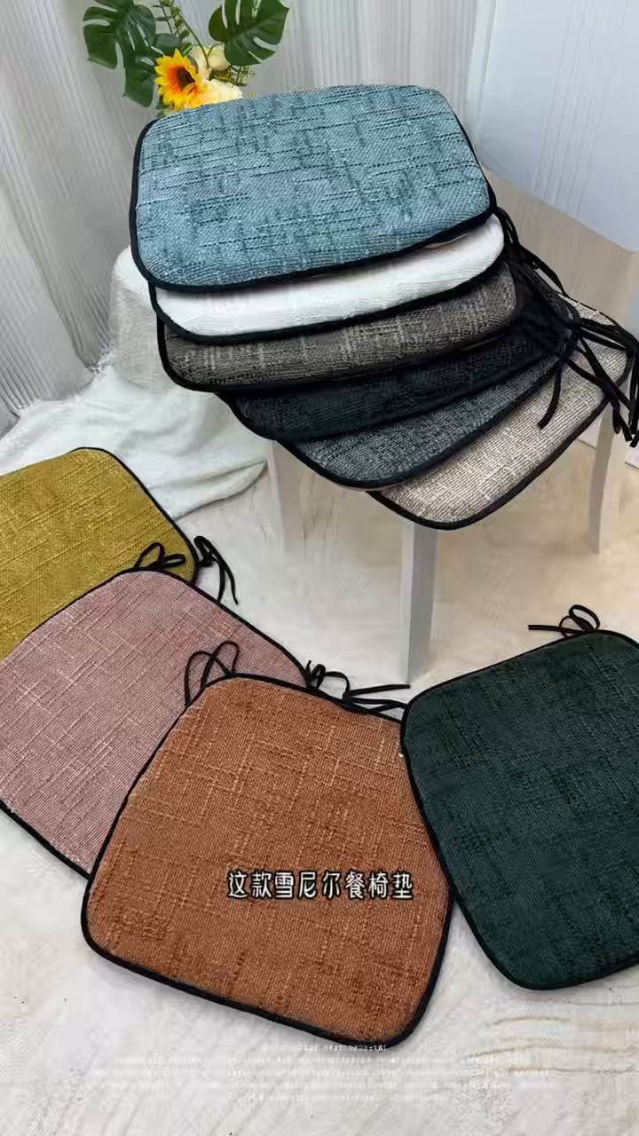 91家纺网 家纺一手货源 找家纺 （总）爱家居 2025新款餐椅垫坐垫轻奢马蹄形四季通用雪尼尔防滑纯色椅子垫餐厅家用可拆洗【纯色雪尼尔坐垫常规有现货、其它规格可定制】