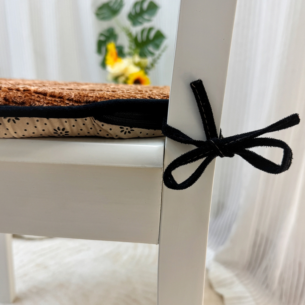 91家纺网 家纺一手货源 找家纺 爱家居 2025新款餐椅垫坐垫轻奢马蹄形四季通用雪尼尔防滑纯色椅子垫餐厅家用可拆洗【纯色雪尼尔坐垫常规有现货、其它规格可定制】 雪尼尔—焦糖橘