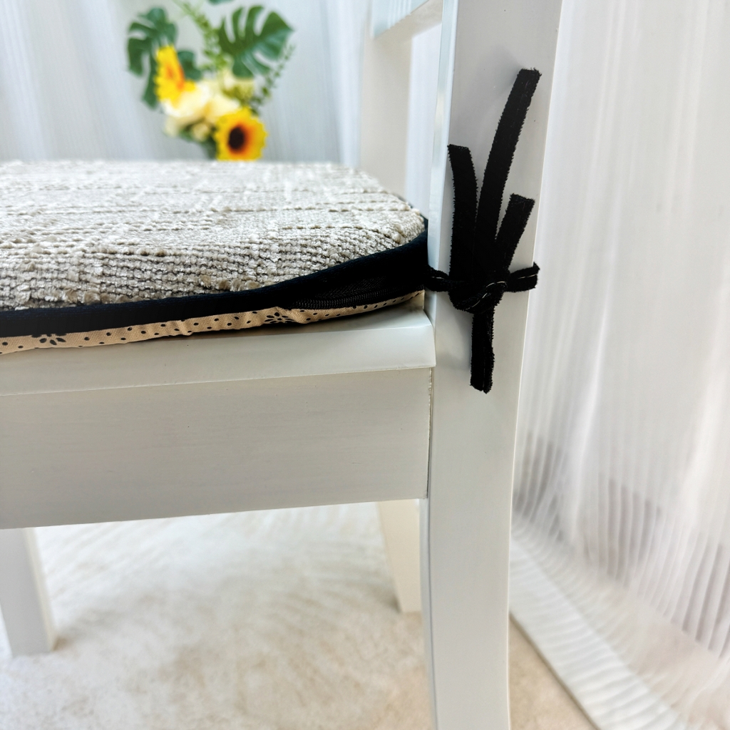 91家纺网 家纺一手货源 找家纺 爱家居 2025新款餐椅垫坐垫轻奢马蹄形四季通用雪尼尔防滑纯色椅子垫餐厅家用可拆洗【纯色雪尼尔坐垫常规有现货、其它规格可定制】 雪尼尔—卡其色