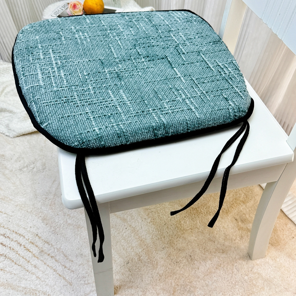 91家纺网 家纺一手货源 找家纺 爱家居 2025新款餐椅垫坐垫轻奢马蹄形四季通用雪尼尔防滑纯色椅子垫餐厅家用可拆洗【纯色雪尼尔坐垫常规有现货、其它规格可定制】 雪尼尔—莫兰迪