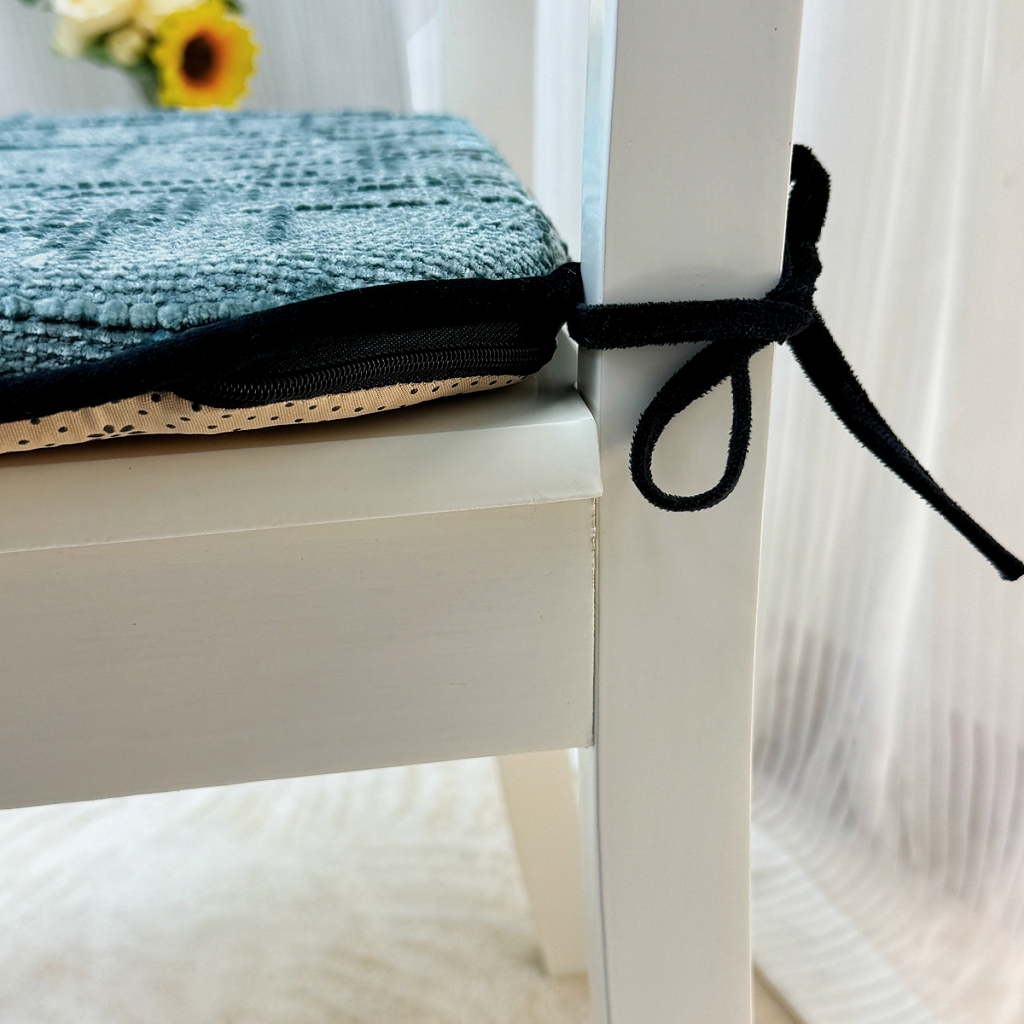 91家纺网 家纺一手货源 找家纺 爱家居 2025新款餐椅垫坐垫轻奢马蹄形四季通用雪尼尔防滑纯色椅子垫餐厅家用可拆洗【纯色雪尼尔坐垫常规有现货、其它规格可定制】 雪尼尔—莫兰迪