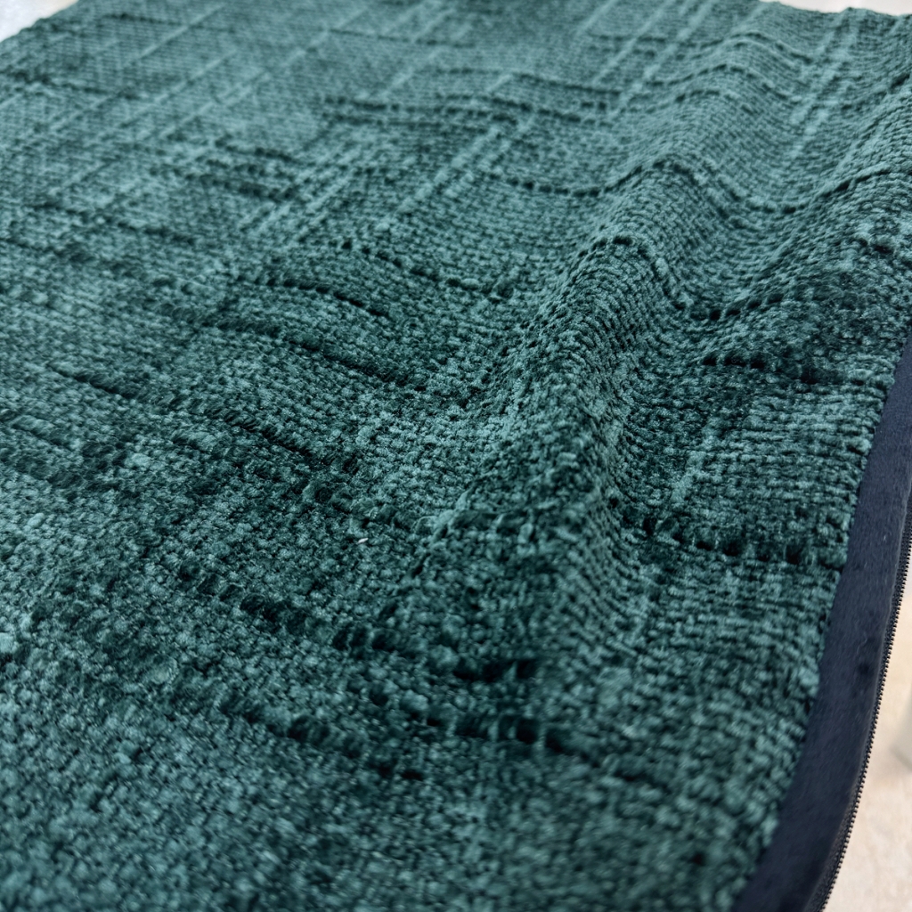 91家纺网 家纺一手货源 找家纺 爱家居 2025新款餐椅垫坐垫轻奢马蹄形四季通用雪尼尔防滑纯色椅子垫餐厅家用可拆洗【纯色雪尼尔坐垫常规有现货、其它规格可定制】 雪尼尔—墨绿色