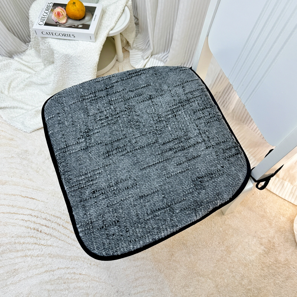 91家纺网 家纺一手货源 找家纺 爱家居 2025新款餐椅垫坐垫轻奢马蹄形四季通用雪尼尔防滑纯色椅子垫餐厅家用可拆洗【纯色雪尼尔坐垫常规有现货、其它规格可定制】 雪尼尔—时尚灰