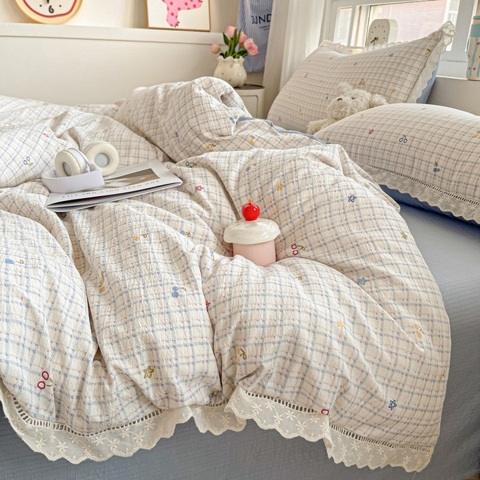 91家纺网 家纺一手货源 找家纺 恋之语 2025新款云感木棉皱皱双层纱全棉花边四件套单被套 遇见