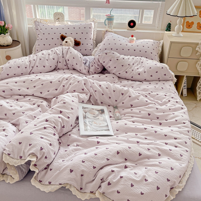 91家纺网 家纺一手货源 找家纺 恋之语 2025新款云感木棉皱皱双层纱全棉花边四件套单被套 紫爱心
