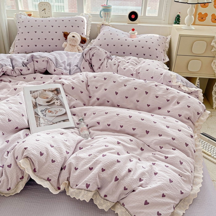 91家纺网 家纺一手货源 找家纺 恋之语 2025新款云感木棉皱皱双层纱全棉花边四件套单被套 紫爱心