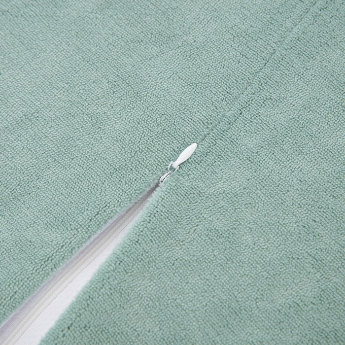 91家纺网 家纺一手货源 找家纺 大黄蜂家居家纺 2025新款H款牛奶绒秋冬刺绣乳胶枕套 抹茶绿