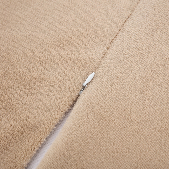 91家纺网 家纺一手货源 找家纺 大黄蜂家居家纺 2025新款H款牛奶绒秋冬刺绣乳胶枕套 富贵驼