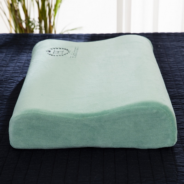 91家纺网 家纺一手货源 找家纺 大黄蜂家居家纺 2025新款H款牛奶绒秋冬刺绣乳胶枕套 抹茶绿