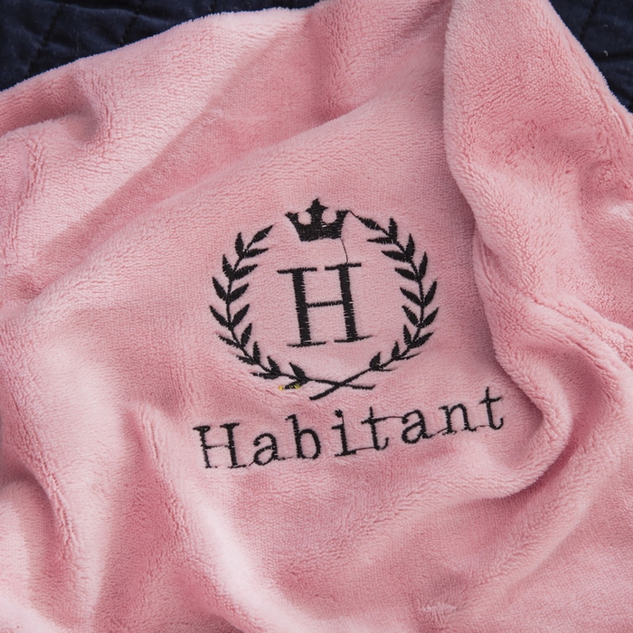 91家纺网 家纺一手货源 找家纺 大黄蜂家居家纺 2025新款H款牛奶绒秋冬刺绣乳胶枕套 蜜桃粉