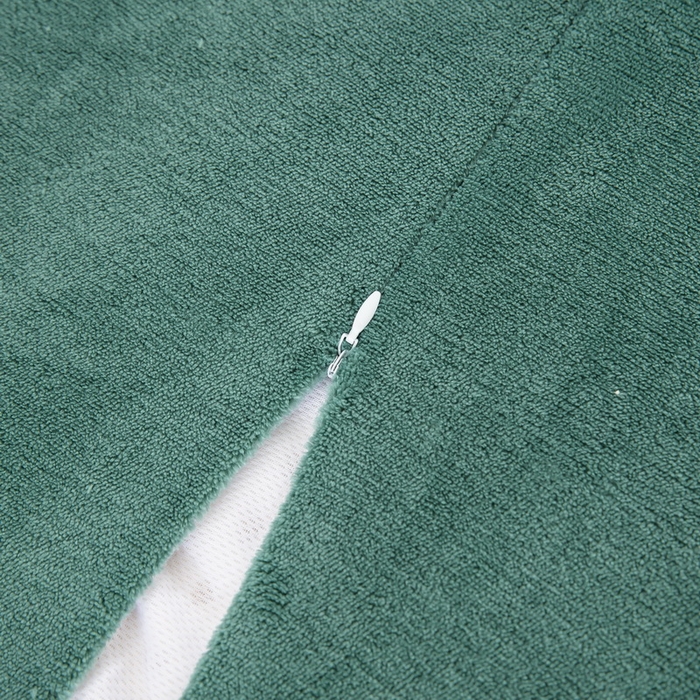 91家纺网 家纺一手货源 找家纺 大黄蜂家居家纺 2025新款H款牛奶绒秋冬刺绣乳胶枕套 孔雀绿