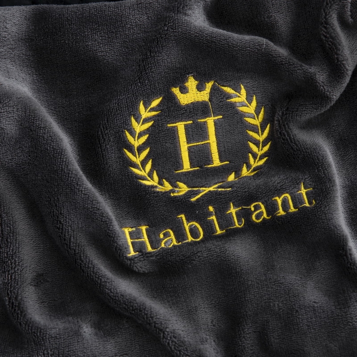 91家纺网 家纺一手货源 找家纺 大黄蜂家居家纺 2025新款H款牛奶绒秋冬刺绣乳胶枕套 绅士灰