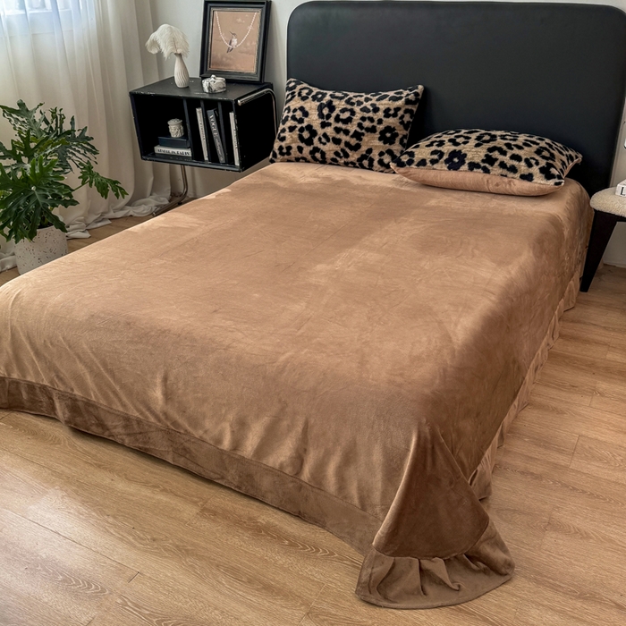 91家纺网 家纺一手货源 找家纺 乐窝家纺仓储 2025新款【8斤重】轻奢复古美拉德兔兔绒牛奶绒床单床笠床盖款四件套（日发50套优惠8元一套） 豹纹咖