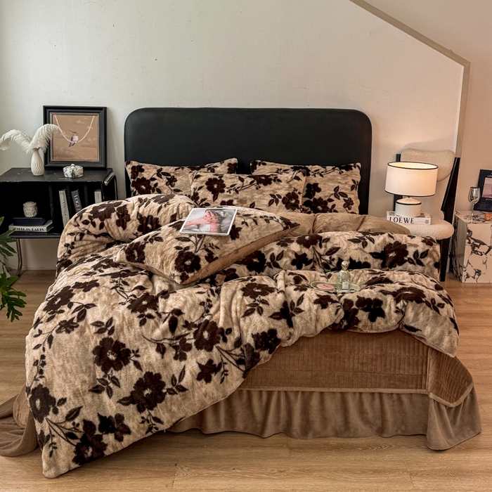 91家纺网 家纺一手货源 找家纺 乐窝家纺仓储 2025新款【8斤重】轻奢复古美拉德兔兔绒牛奶绒床单床笠床盖款四件套（日发50套优惠8元一套） 花语