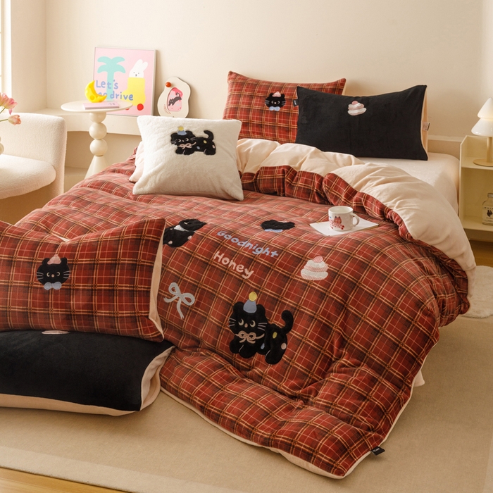 （总）卡姿家纺 2025秋冬仿羊绒毛呢触感蒂芙呢绒—萌趣贴布绣