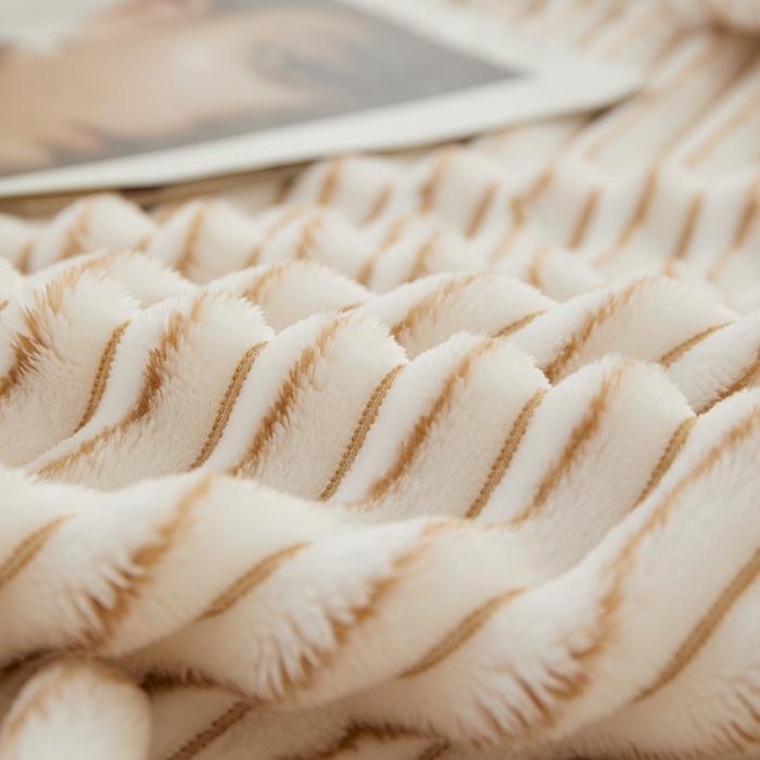 91家纺网 家纺一手货源 找家纺 楼兰公主毛毯专供 2025新款300克韩式风阳离子抽条毛毯 阳离子-咖