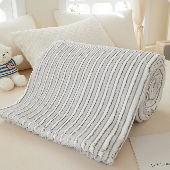 91家纺网 家纺一手货源 找家纺 （总）楼兰公主毛毯专供 2025新款300克韩式风阳离子抽条毛毯