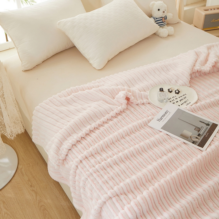 91家纺网 家纺一手货源 找家纺 （总）楼兰公主毛毯专供 2025新款300克韩式风阳离子抽条毛毯