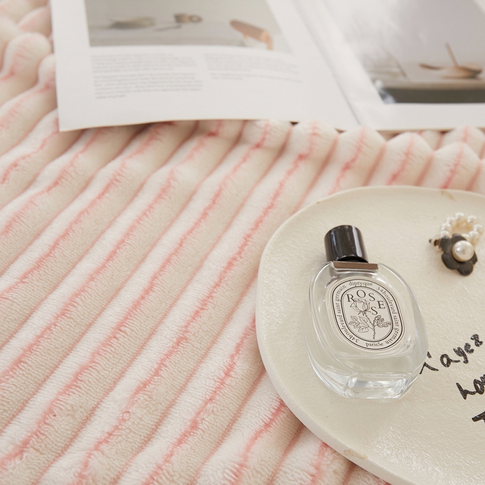 91家纺网 家纺一手货源 找家纺 楼兰公主毛毯专供 2025新款300克韩式风阳离子抽条毛毯 阳离子-粉