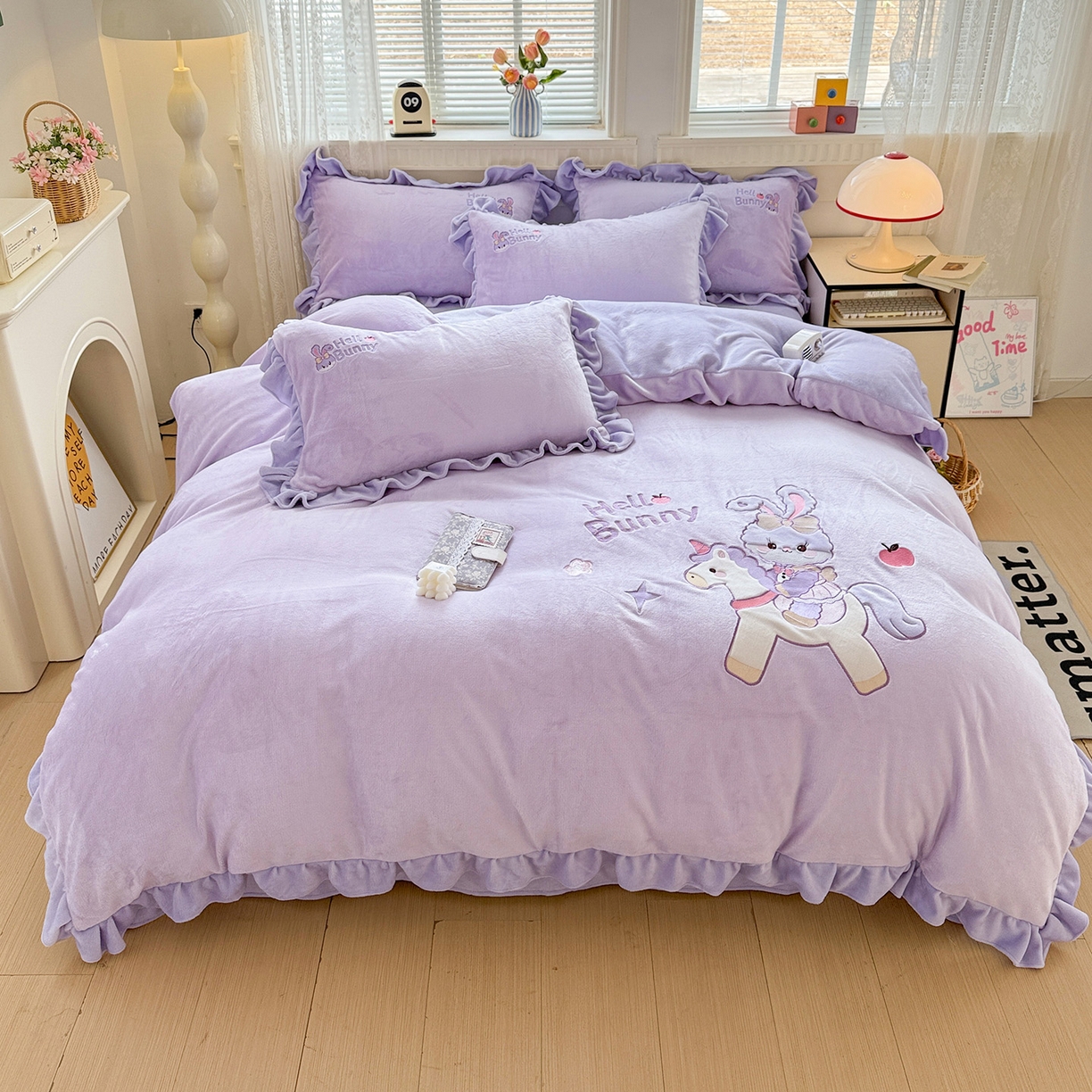 91家纺网 家纺一手货源 找家纺 （总）星尚家纺 2025新款全消光230g牛奶绒加厚保暖卡通贴布绣三件套四件套