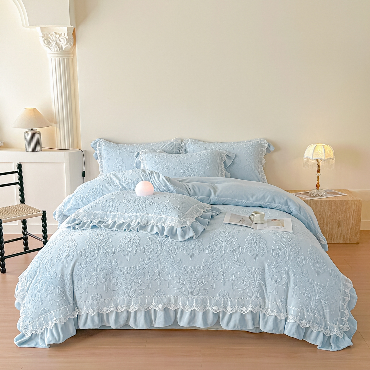 91家纺网 家纺一手货源 找家纺 孟鑫家纺 2025新款全消光雕花绒牛奶绒四件套韩版法式套件-凯瑟琳 凯瑟琳-天空兰