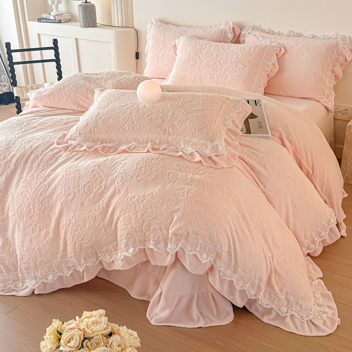 91家纺网 家纺一手货源 找家纺 （总）孟鑫家纺 2025新款全消光雕花绒牛奶绒四件套韩版法式套件-凯瑟琳