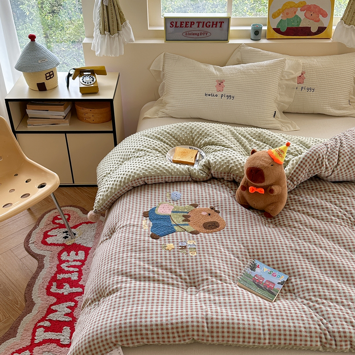 91家纺网 家纺一手货源 找家纺 有货 2025新款格调牛奶绒毛巾绣豆豆被系列 格调卡比巴拉