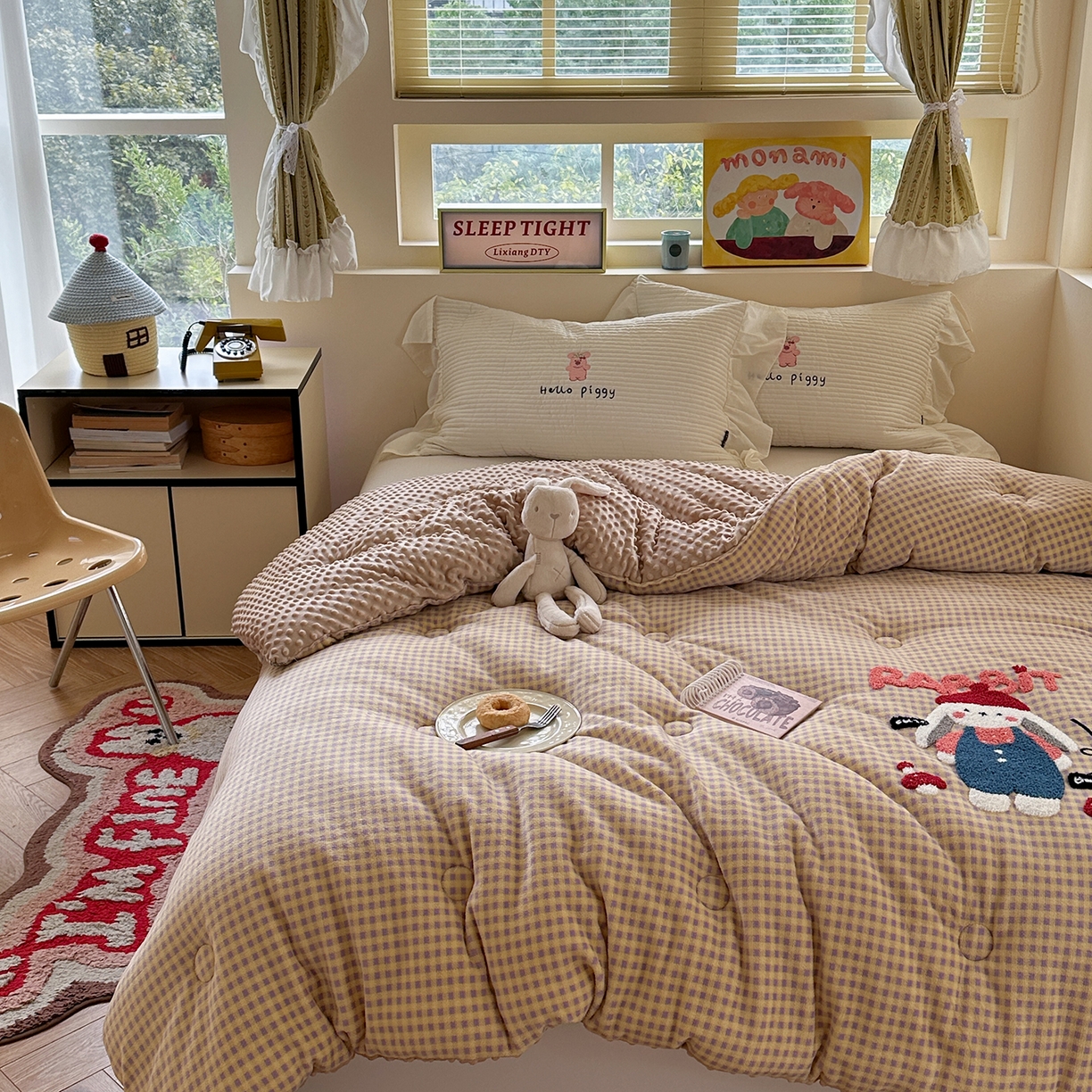 91家纺网 家纺一手货源 找家纺 有货 2025新款格调牛奶绒毛巾绣豆豆被系列 格调蘑菇小兔