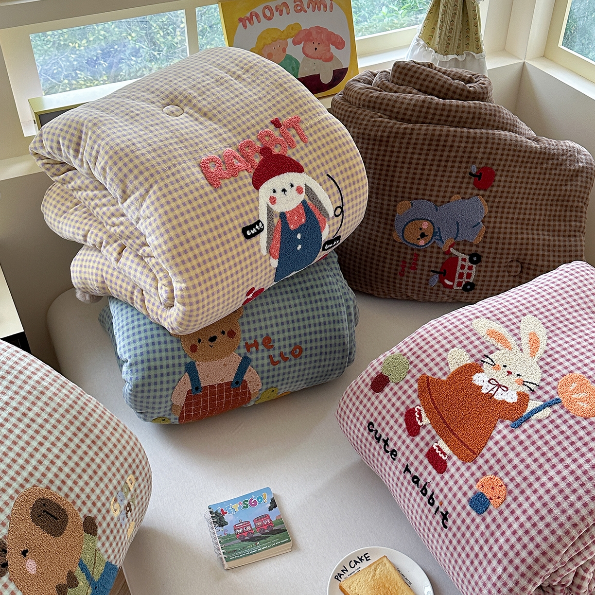 91家纺网 家纺一手货源 找家纺 有货 2025新款格调牛奶绒毛巾绣豆豆被系列 组合