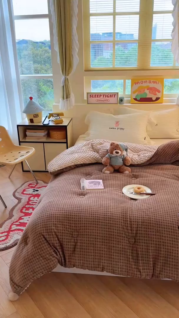 91家纺网 家纺一手货源 找家纺 有货 2025新款格调牛奶绒毛巾绣豆豆被系列 格调苹果熊