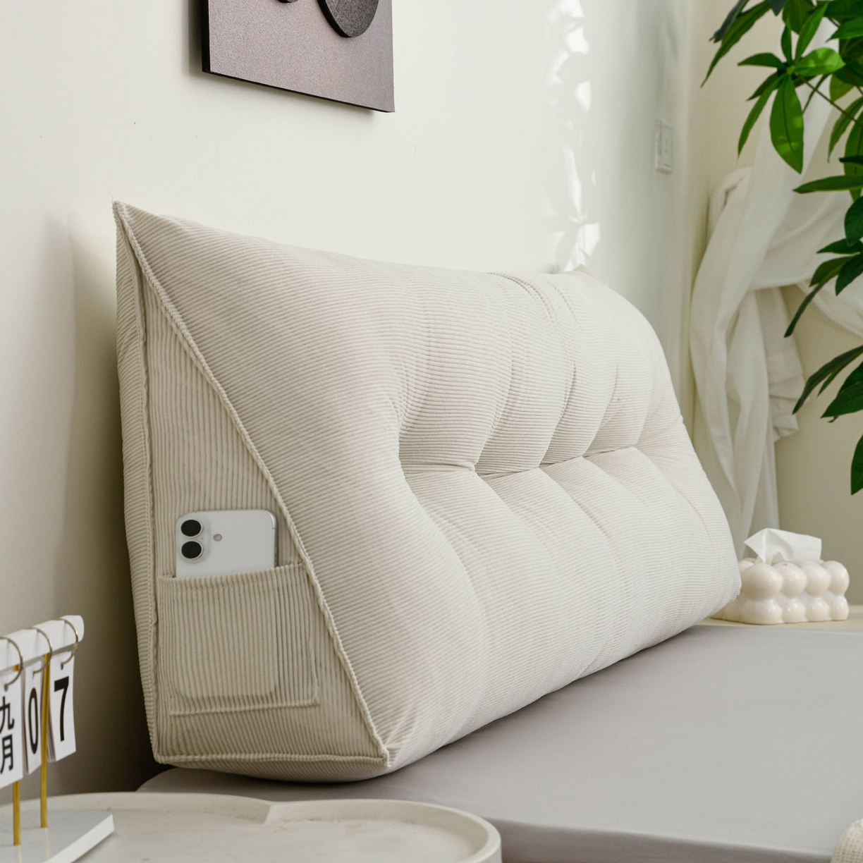 91家纺网 家纺一手货源 找家纺 美达人 2025新款灯芯绒三角靠背 灯芯绒-米白色-三角