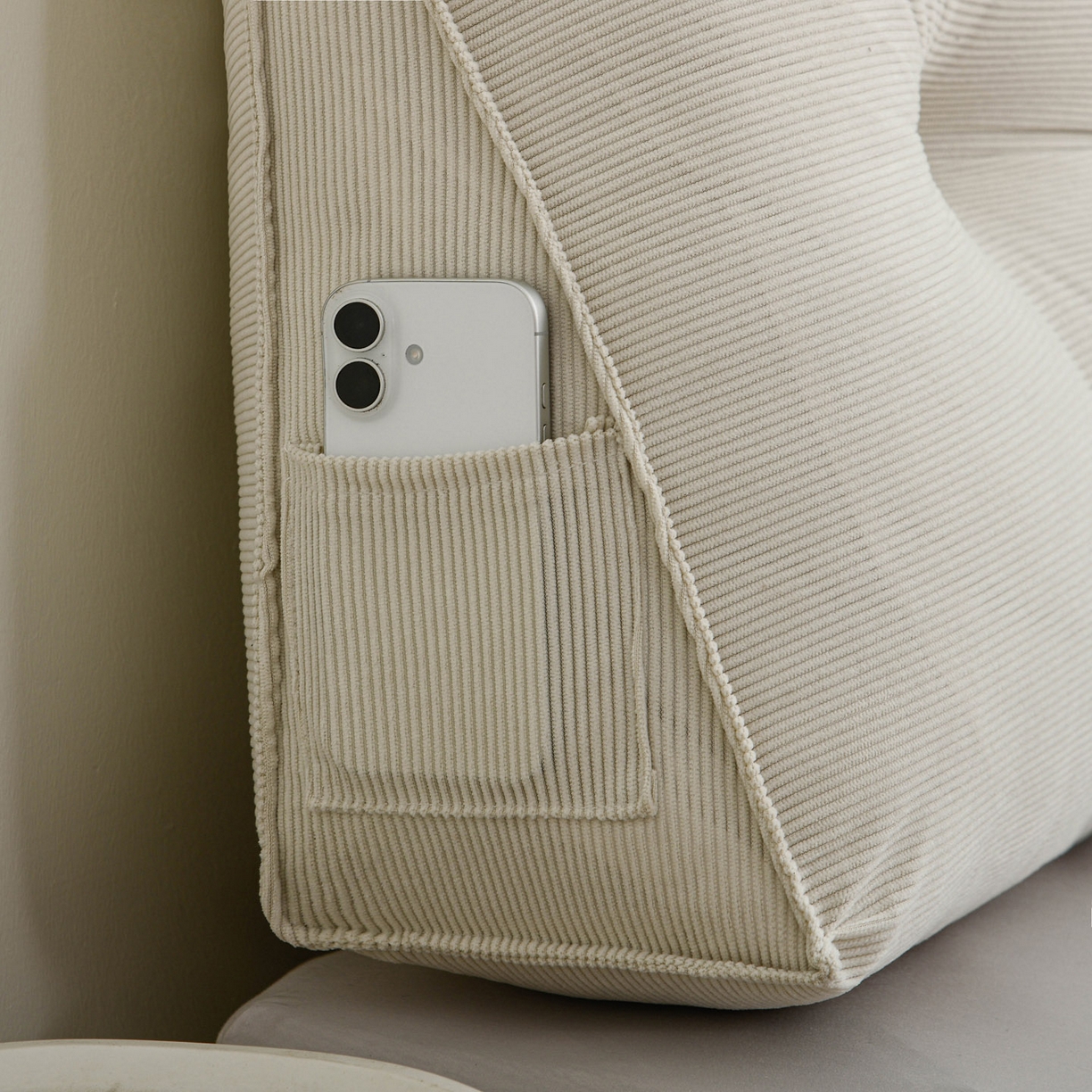 91家纺网 家纺一手货源 找家纺 美达人 2025新款灯芯绒三角靠背 灯芯绒-米白色-三角