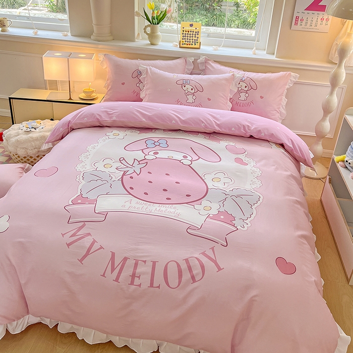 91家纺网 家纺一手货源 找家纺 玉元坊 2025新款三丽鸥全棉纯棉大版花边款床品三四件套第一批 （长期有货 不断货） 大版花边-粉兔草莓