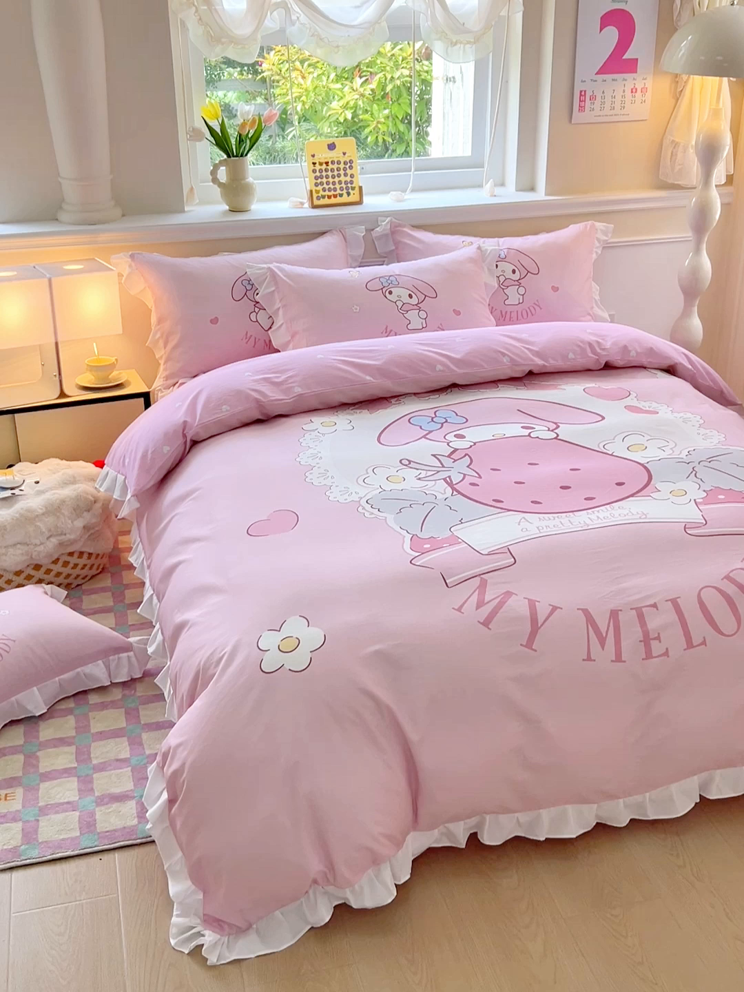 91家纺网 家纺一手货源 找家纺 玉元坊 2025新款三丽鸥全棉纯棉大版花边款床品三四件套第一批 （长期有货 不断货） 大版花边-粉兔草莓