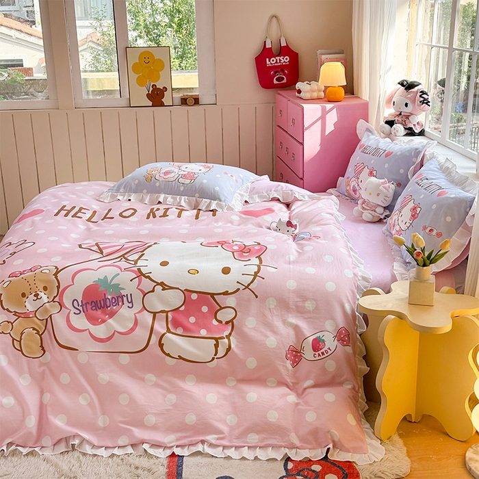 91家纺网 家纺一手货源 找家纺 玉元坊 2025新款三丽鸥全棉纯棉大版花边款床品三四件套第四批 （长期有货 不断货） 草莓糖果凯蒂猫-白花边