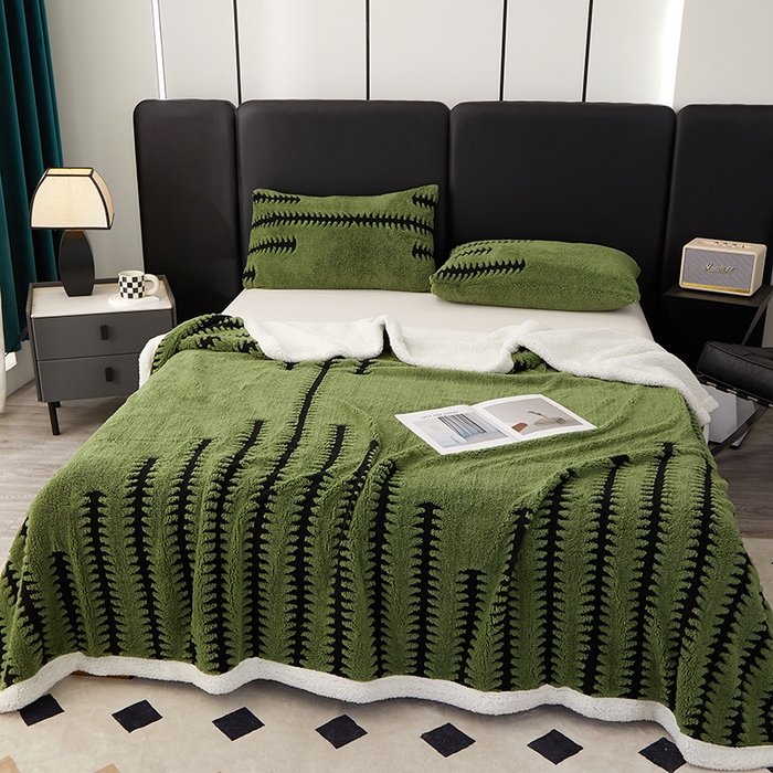 91家纺网 家纺一手货源 找家纺 楼兰公主毛毯专供 2025新款杉影绒加厚保暖多功能毛毯盖毯绒毯 杉影毯-绿