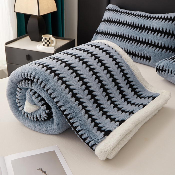 91家纺网 家纺一手货源 找家纺 楼兰公主毛毯专供 2025新款杉影绒加厚保暖多功能毛毯盖毯绒毯 杉影毯-蓝