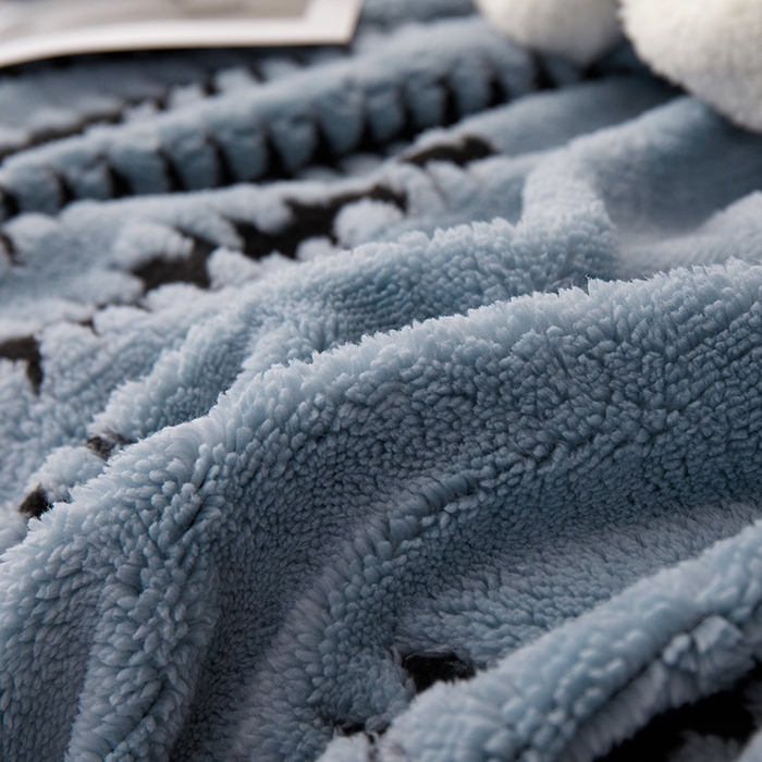 91家纺网 家纺一手货源 找家纺 楼兰公主毛毯专供 2025新款杉影绒加厚保暖多功能毛毯盖毯绒毯 杉影毯-蓝