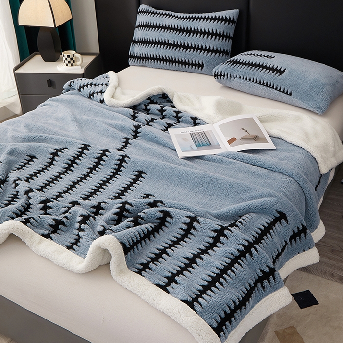 91家纺网 家纺一手货源 找家纺 楼兰公主毛毯专供 2025新款杉影绒加厚保暖多功能毛毯盖毯绒毯 杉影毯-蓝