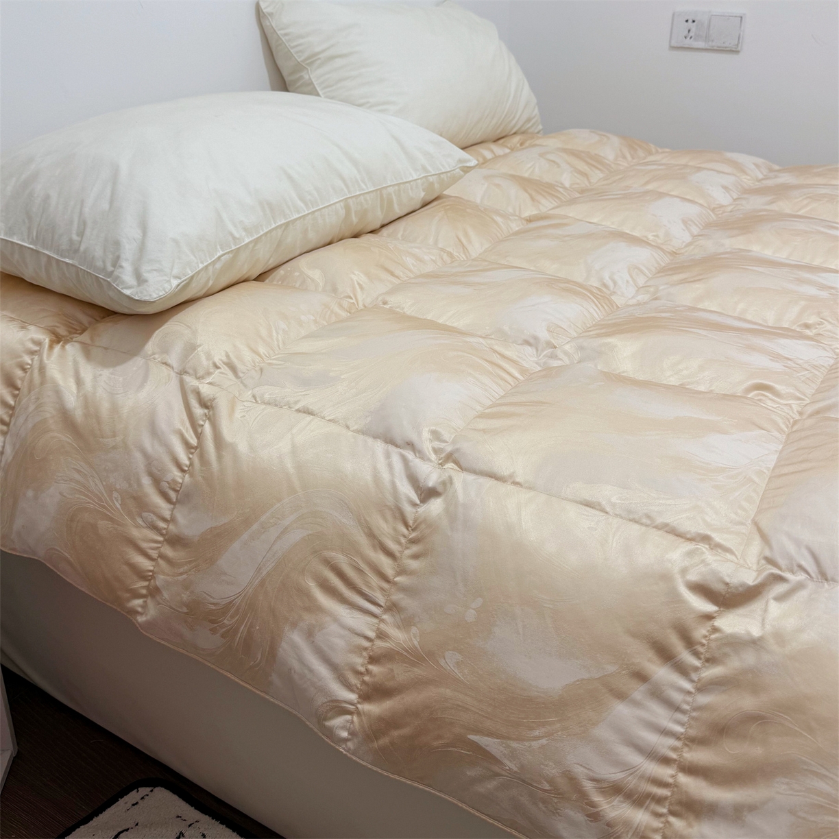 御眠纺 2025新款高端提花羽绒被鸭绒被贡缎提花单层羽绒被壳 飘金色